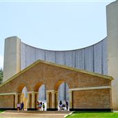 Gerald D. Hines Waterwall Park