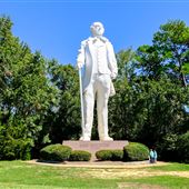 Sam Houston Statue & Visitor Center