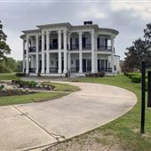 Sandlewood Manor