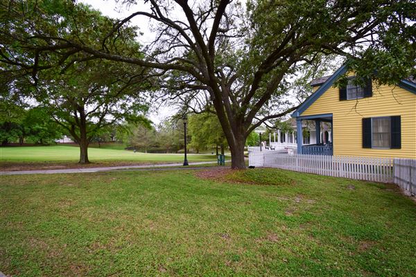 The Heritage Society at Sam Houston Park (4/6/2021 - Credits: Houston Film Commission)